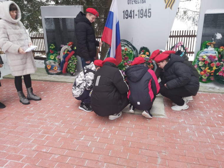 ДЕНЬ НЕИЗВЕСТНОГО СОЛДАТА.